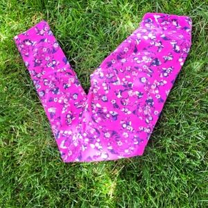 LuLaRoe Pink and Purple Rose Leggings OS